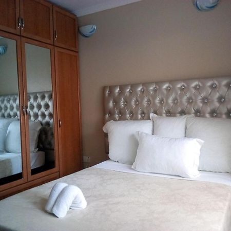 Zenith Lodge Lusaka Esterno foto