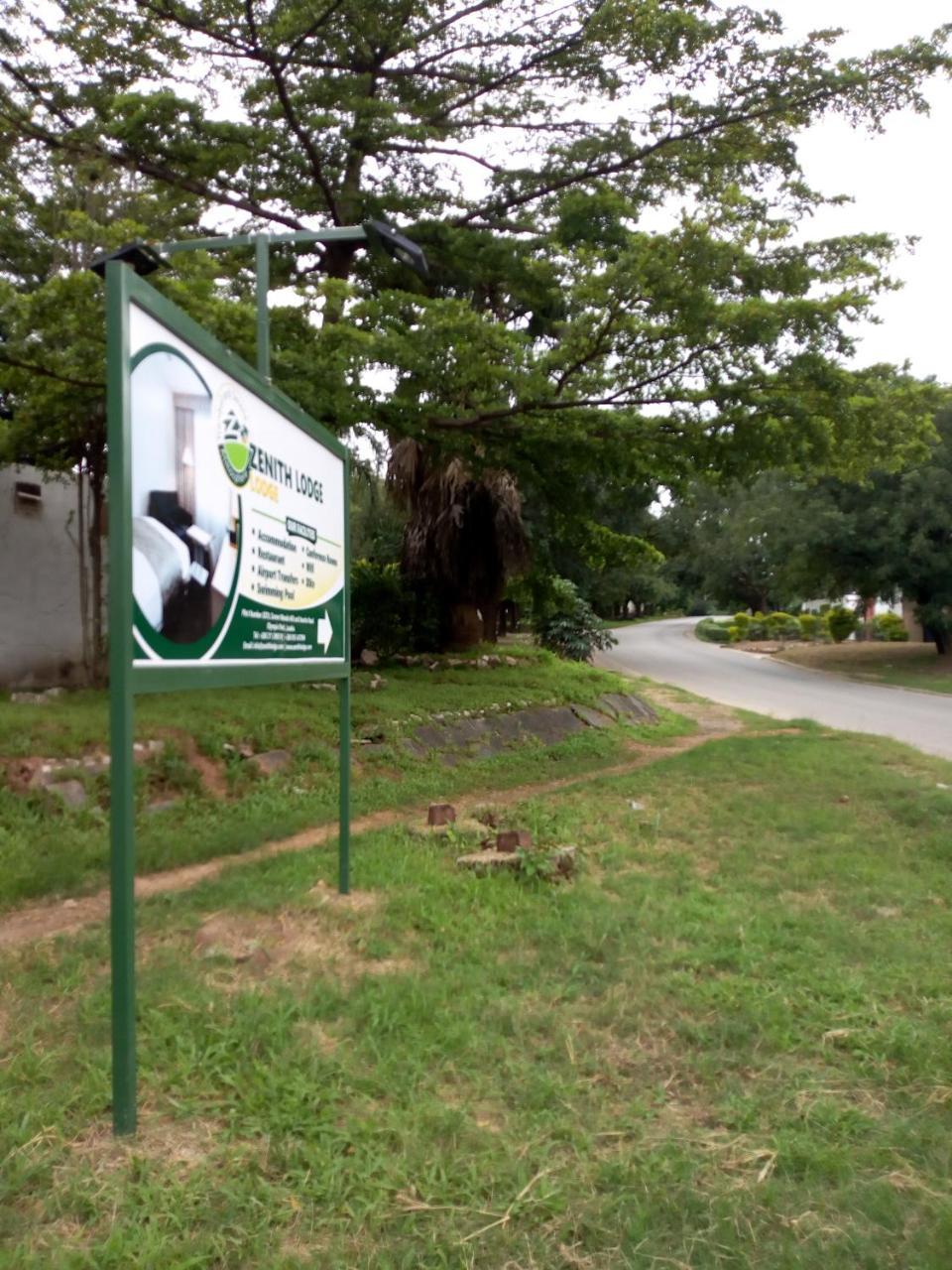 Zenith Lodge Lusaka Esterno foto